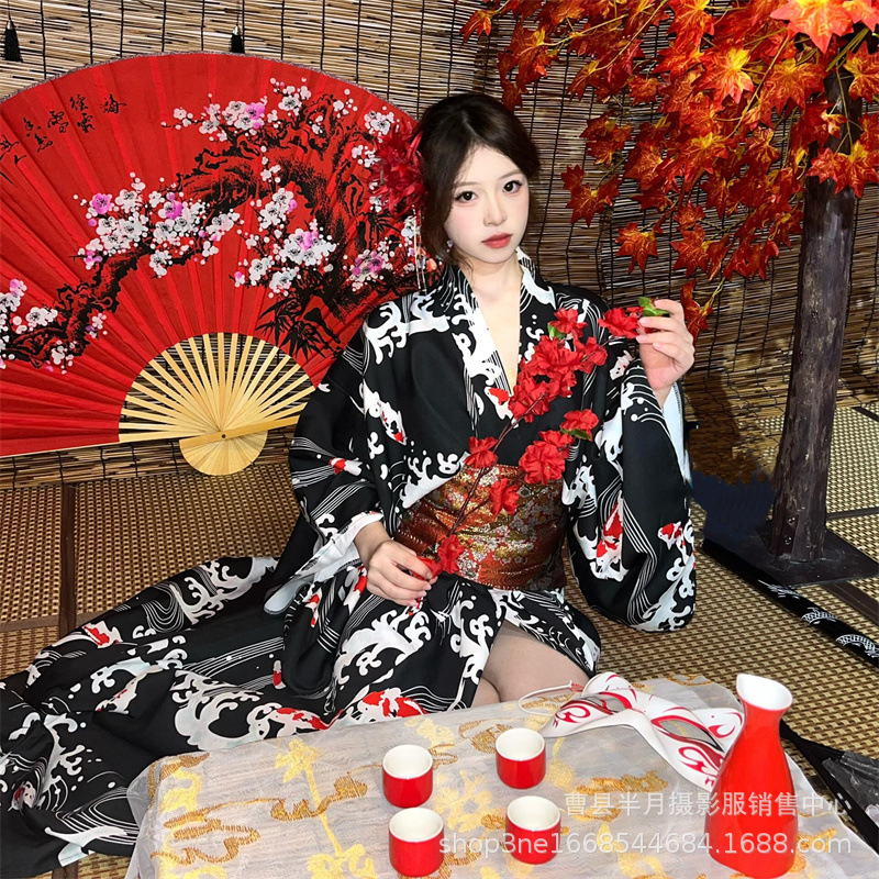Nowy szlafrok kimono Sakura 20 – Photography Young recenzja i cena